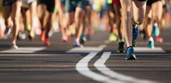halvmaraton løbere der løber optimalt pace